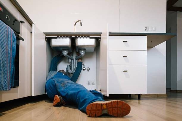 Professional Leak Detection technician working in Channahon, IL